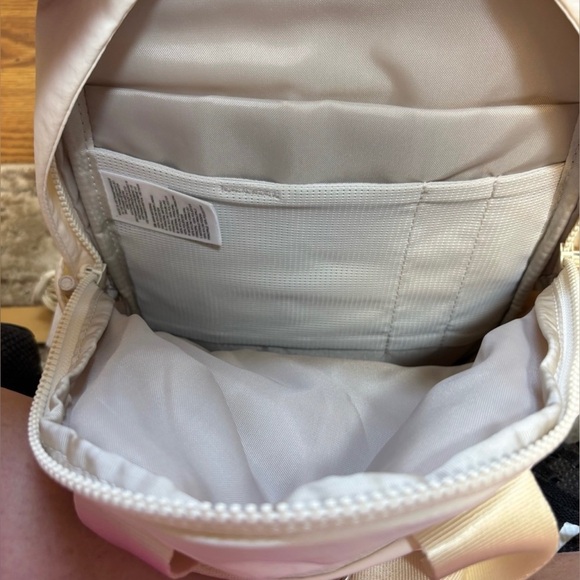 The North Face Never Stop Mini in ivory like new women’s backpack - Picture 7 of 14